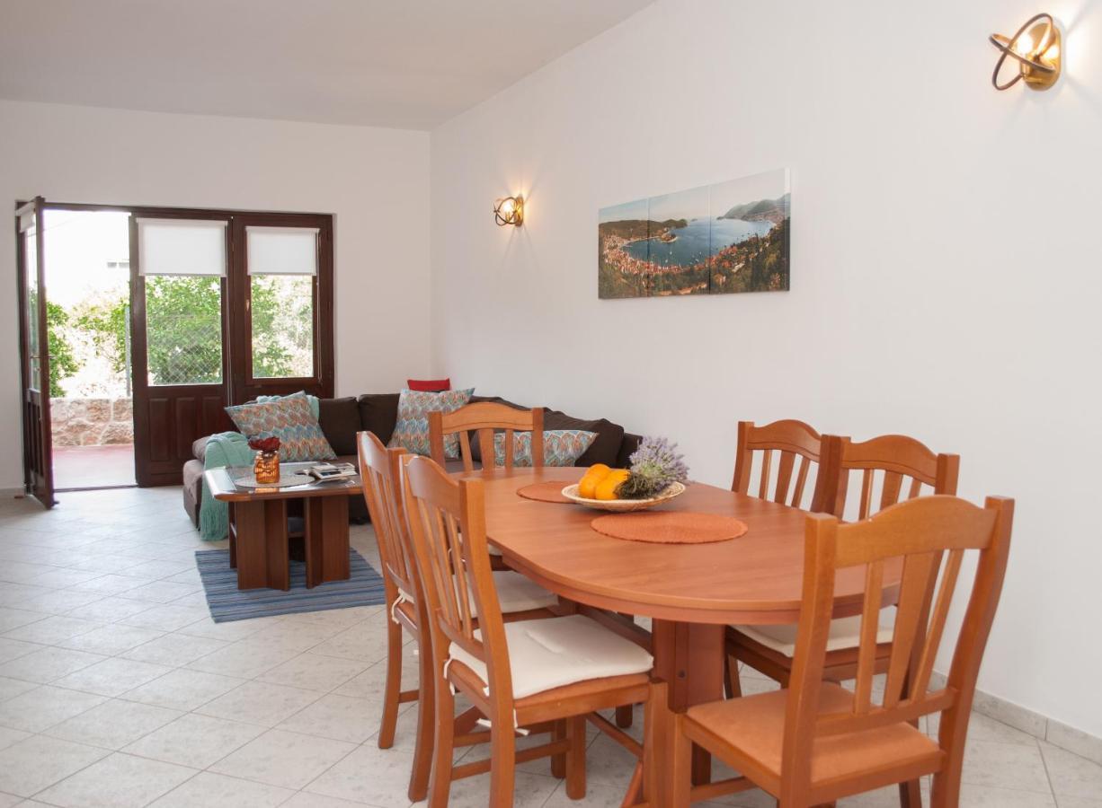 Apartments Dilk Vis Zewnętrze zdjęcie