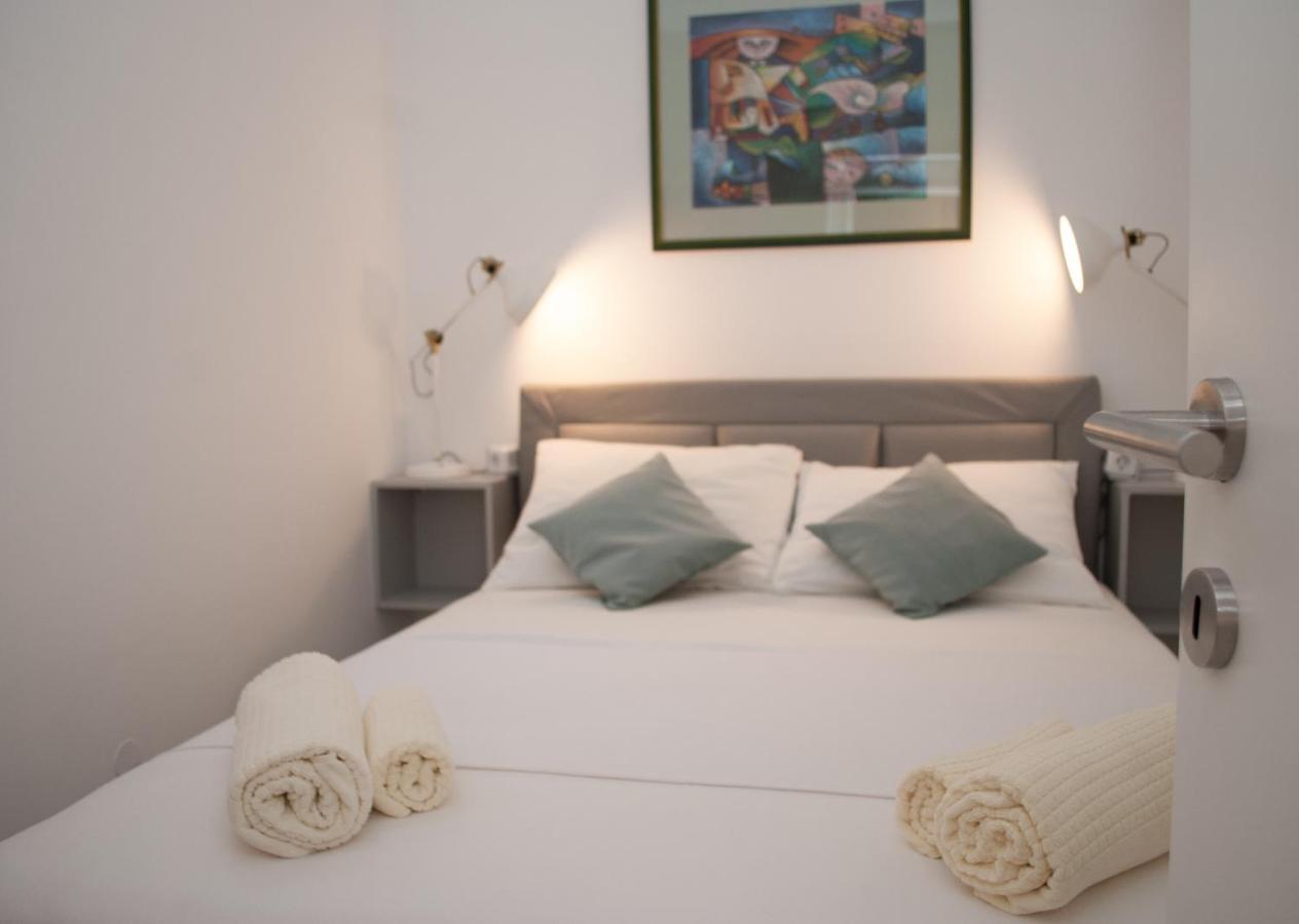 Apartments Dilk Vis Zewnętrze zdjęcie