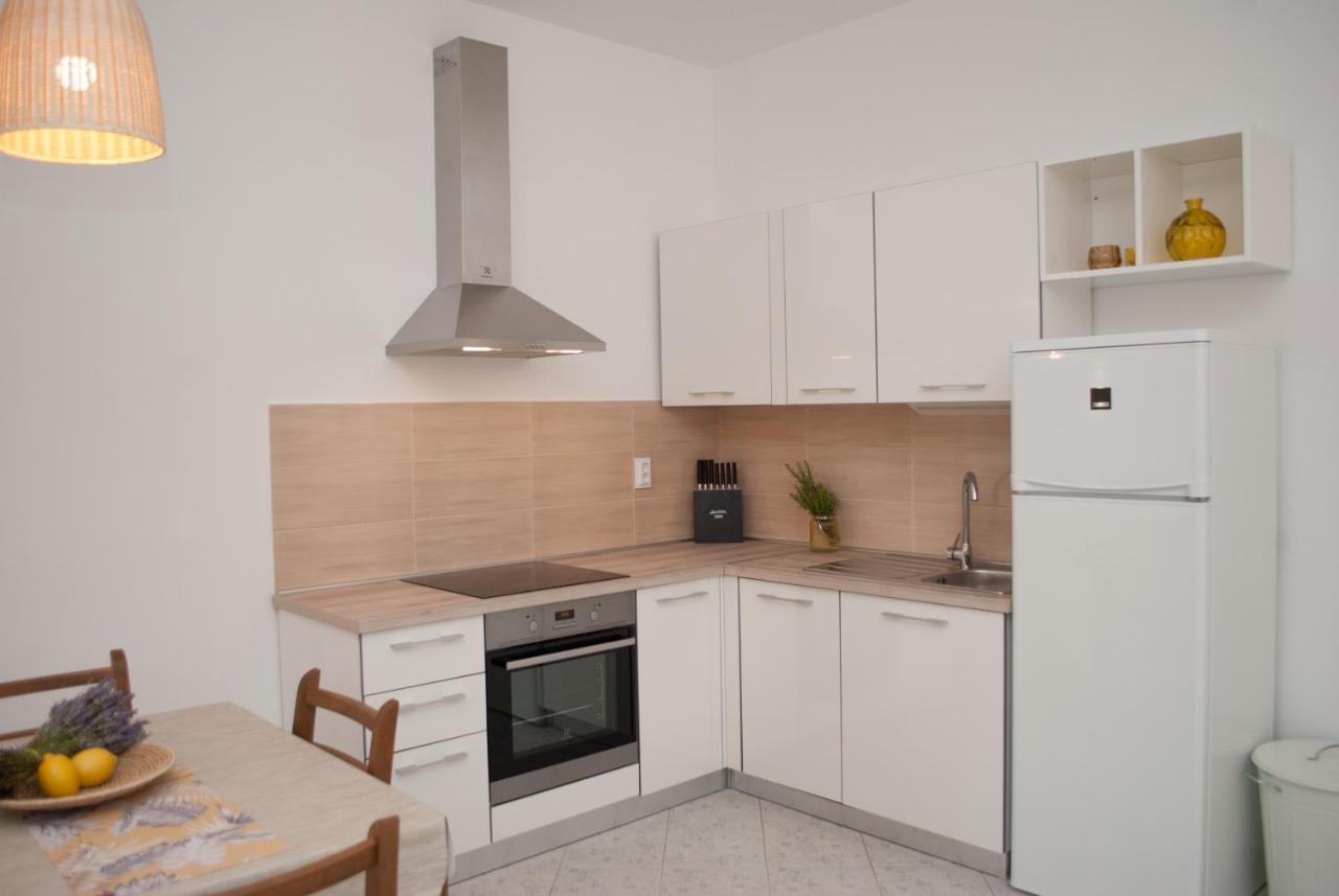 Apartments Dilk Vis Zewnętrze zdjęcie