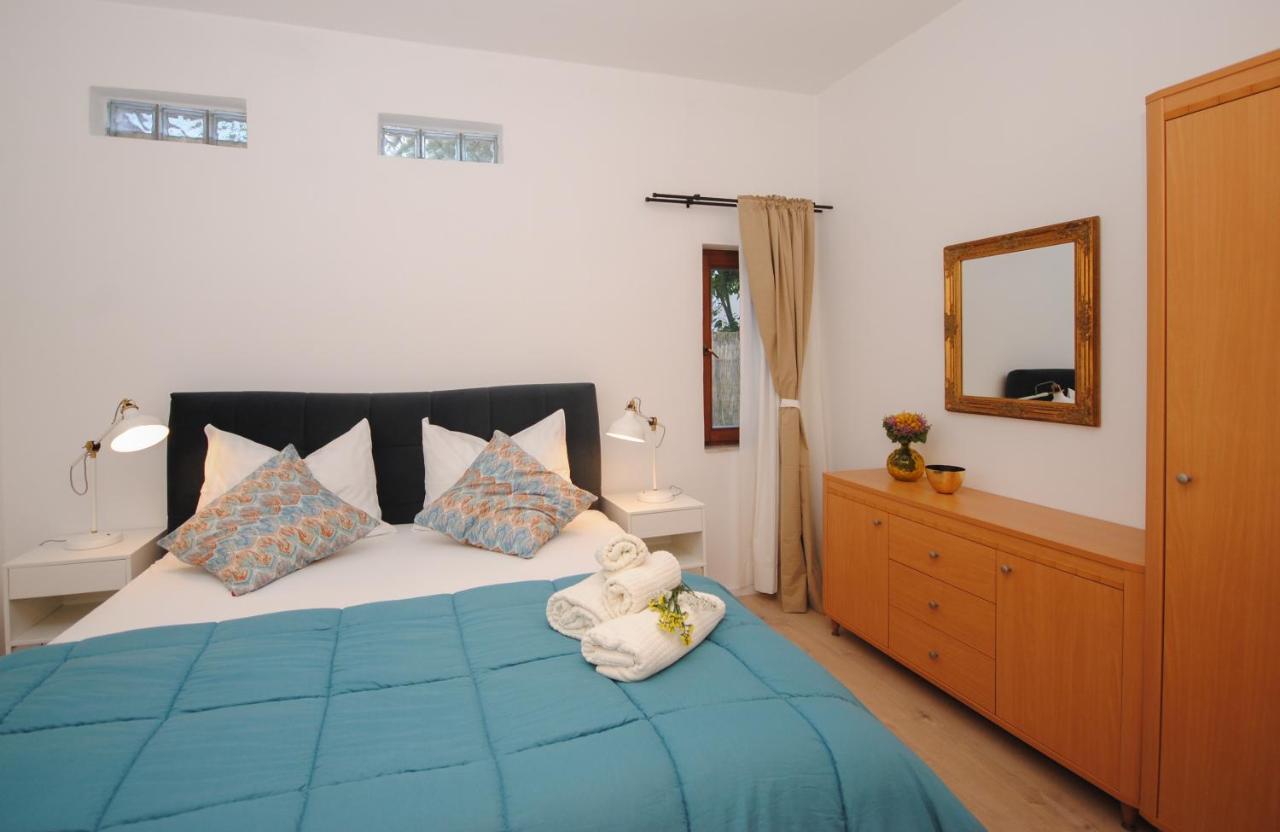 Apartments Dilk Vis Zewnętrze zdjęcie