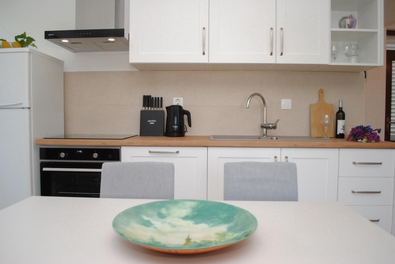 Apartments Dilk Vis Zewnętrze zdjęcie